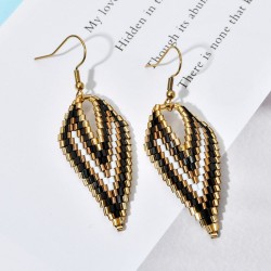 Long earrings with beads - V-shapedEarrings