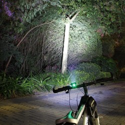 Luces8000 lúmenes T6 LED - lámpara de luz delantera de bicicleta - antorcha de 4 modos - paquete de batería y cargador