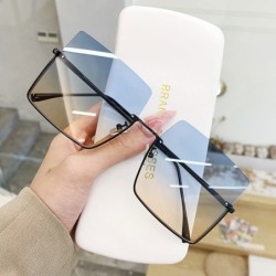 Fashionable oversized square sunglasses - retro big semi-rimlessSunglasses