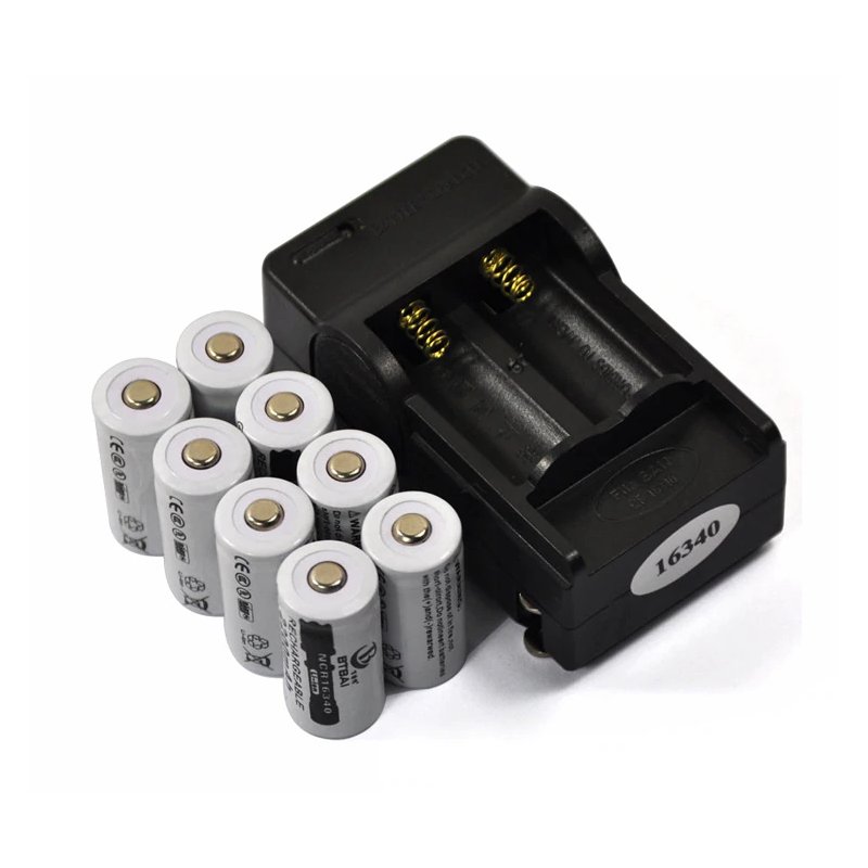 CR123A 16340 - 2200mAh 3.7V li-ion rechargeable battery 8 pieces / 16340 chargerBattery