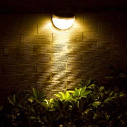 Iluminación solarAplique de jardín con energía solar - resistente al agua - 6 LED