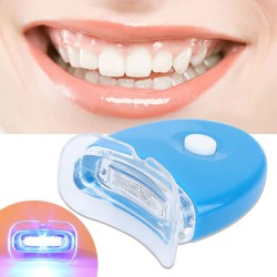 Blanqueamiento dentalBlanqueamiento dental con luz LED