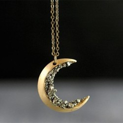 CollarColgante luna creciente con collar - cristales triturados