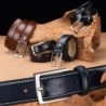 CinturónElegante cinturón de cuero - con hebilla de metal