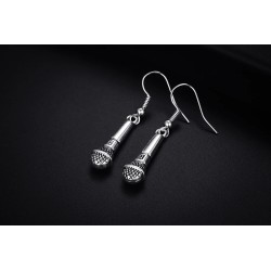 AretesPendientes de micrófono de plata