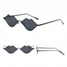 Lips shaped sunglasses with a metal frameSunglasses